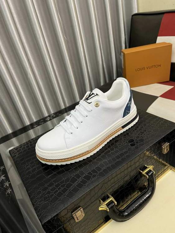 Picture of Louis Vuitton Shoes _SKULVsz38-44hnh042115580